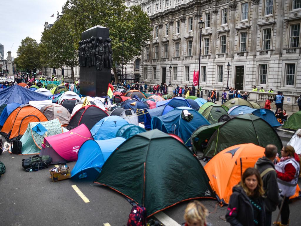 Extinction Rebellion rally: Dad sobs on camera | news.com.au ...