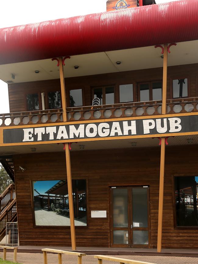 Dries met the undercover cop outside the Ettamogah pub. Picture: AAP Image/Justin Sanson