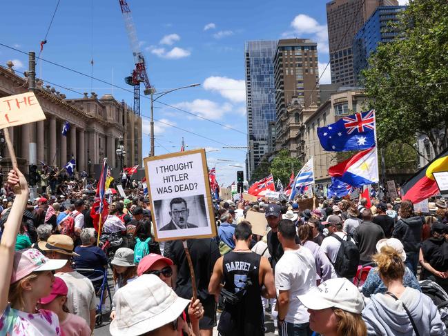 Peaceful ‘freedom’ protest as 20,000 march in CBD