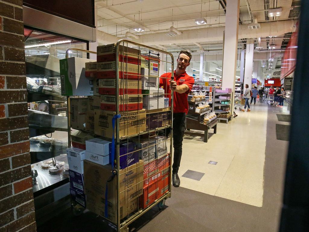 Coles hiring 5000 more workers amid coronavirus outbreak The Advertiser