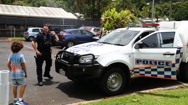 Constable Liam Knox from Smithfield Police station gave the aspiring tennis player an inside look of a police car. Picture: Tim Little