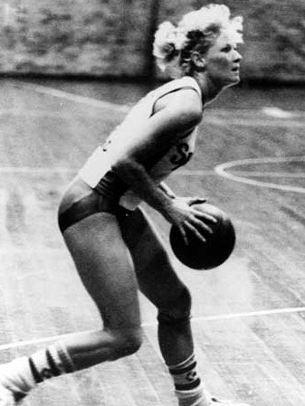 Karen Ogden in her playing days. Photo: Basketball Australia.