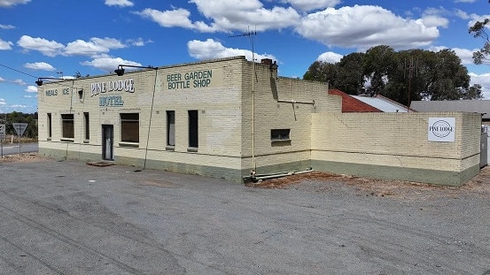 The Pine Lodge Hotel and Hostel has been part of the Shepparton East landscape for more than 100 years.