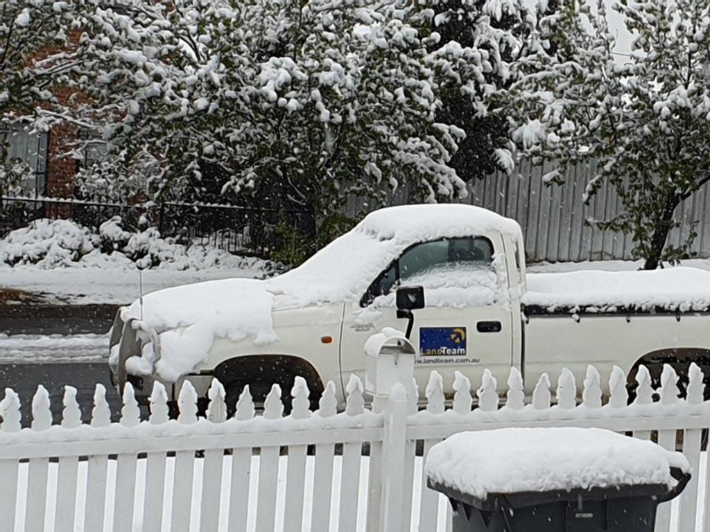 NSW Snow Photos: Cold Weather Brings Snowfall To Blue Mountains ...