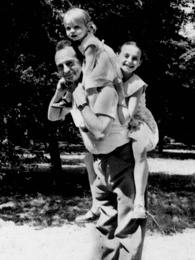 Margaret Wenham's father, John Hetherington with Margaret (top) and sister Helena. (Pic: Supplied)