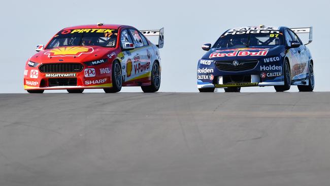 Scott McLaughlin and Shane van Gisbergen during qualifying at last year’s OTR SuperSprint at The Bend. Picture: AAP Image/David Mariuz