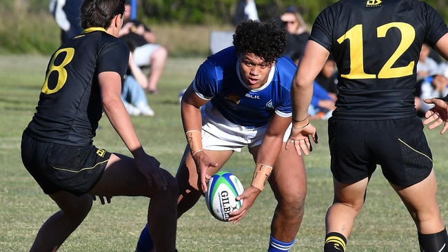 Redcliffe's new recruit - Larry Siala playing school rugby last year for St Edmund's.