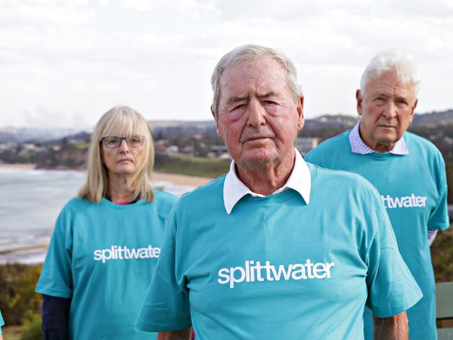 10/5/18 (LR) Miranda Korzy, Pip Rey, Bob Grace, David Wenden and Lynne Czinner at North Monavale headlands reserve. Picture: Adam Yip / Manly Daily