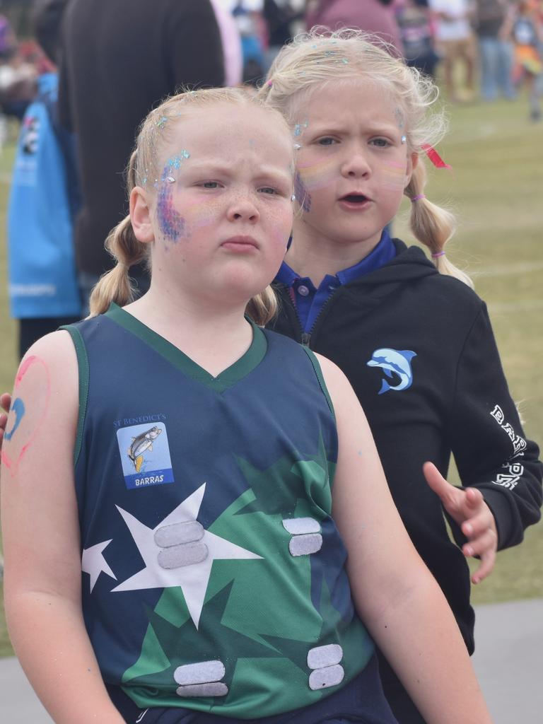 On court at the Cap Coast Junior Netball Carnival at the Barmaryee Multi Sports Precinct, Yeppoon, on August 11, 2024. Photo: Pam McKay