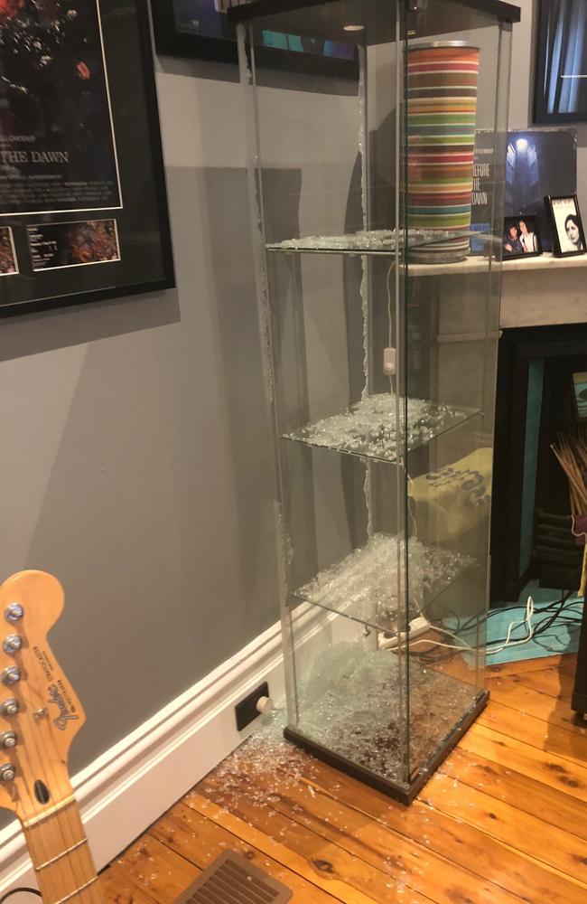 Ikea deals glass unit