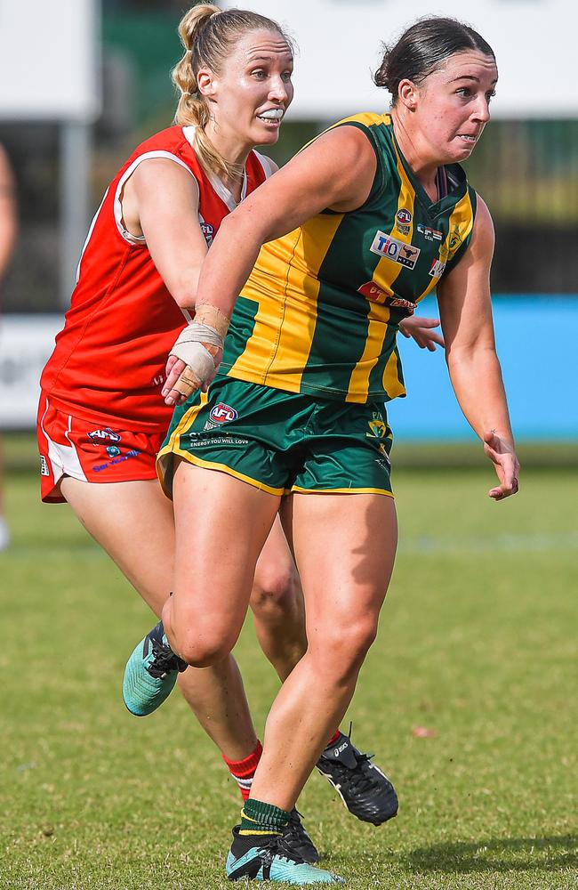 Waratah vs PINT in the 2022-23 NTFL womenÃ&#149;s grand final. Picture: PEMA TAMANG Pakhrin