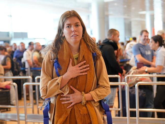 Hannah Blencowe was emotional as she arrived at Ben Gurion Airport in Tel Aviv on Friday. Picture: Jordan Polevoy