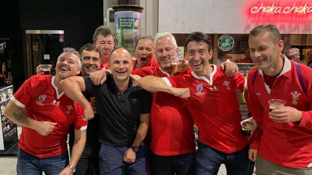 Jaco Peyper laughs about with Welsh fans