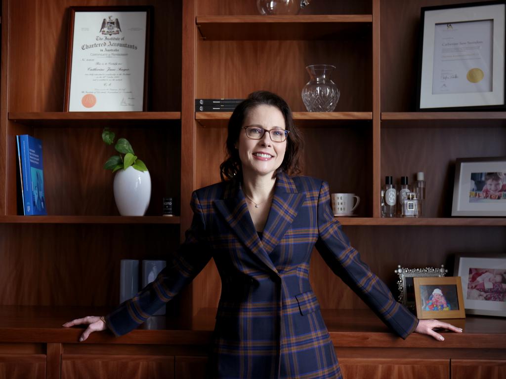 Public servant’s $20k taxpayer-funded desk dumped in storage