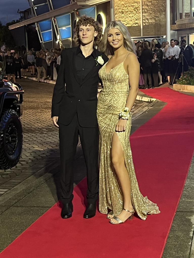 Arlia Akers and Jarrah Gerchow arrive at the formal.