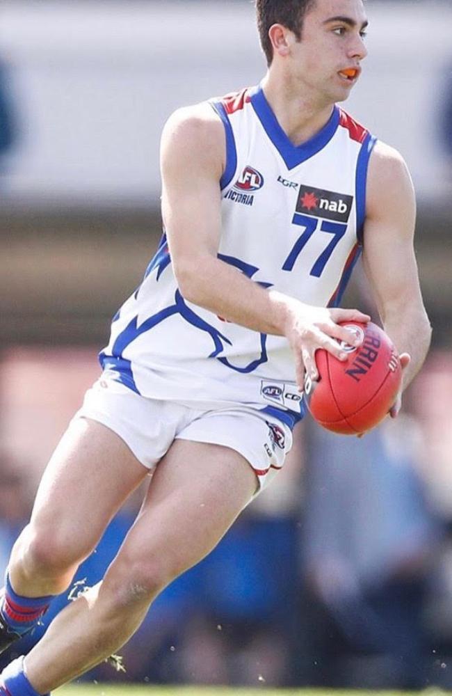 Nick Stathopoulos on the attack for the Oakleigh Chargers.