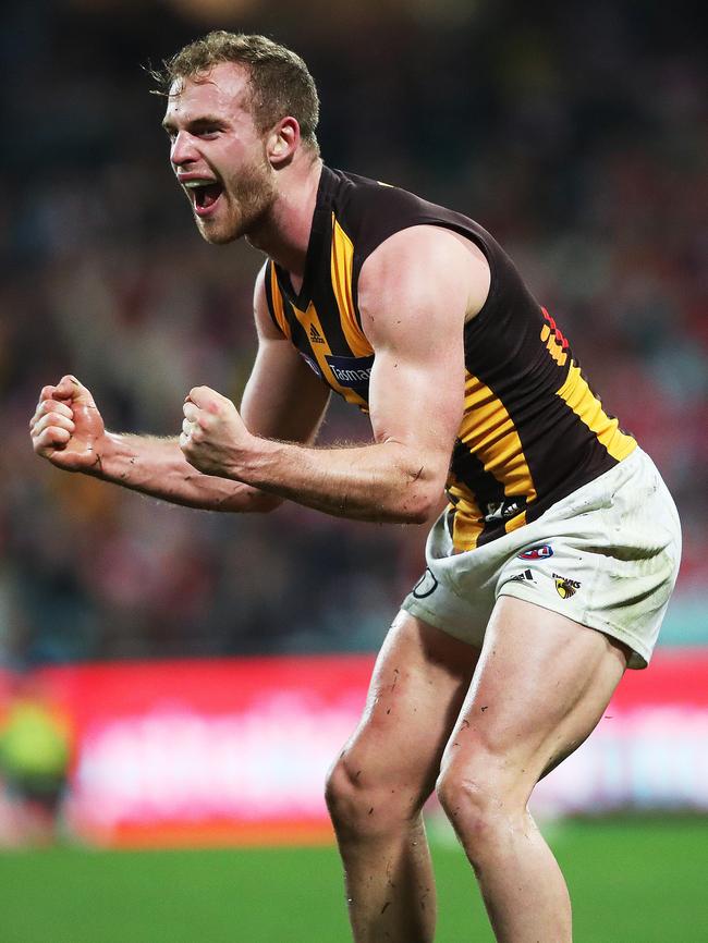 Hawthorn's Tom Mitchell celebrating the Hawks win over Sydney at the SCG. Picture. Phil Hillyard