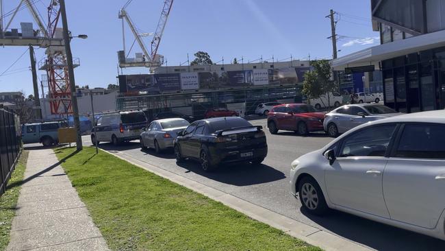 Cars queuing for Covid-19 tests near Third Ave, Blacktown.