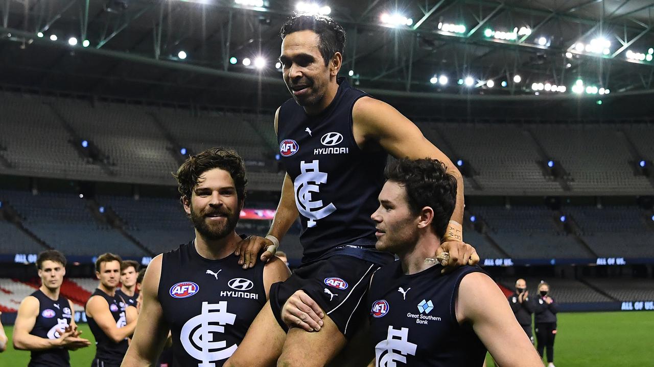 Levi Casboult of the Blues reacts after missing goal in the last quarter  during the Round 12 AFL match between the Carlton Blues and the GWS Giants  at Etihad Stadium in Melbourne, Sunday, June 11, 2017. (AAP Image/Julian  Smith Stock Photo - Alamy