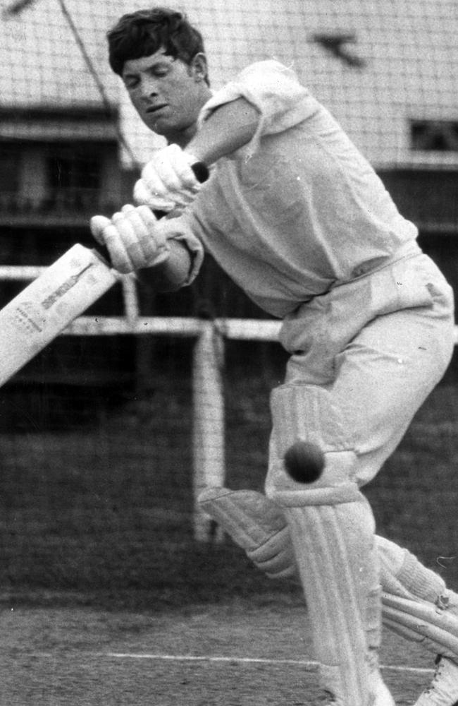 Peter Bedford takes a net in 1968.