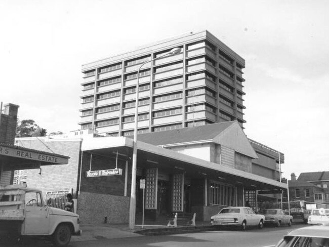 Broadwater Hotel from back in the 70s.