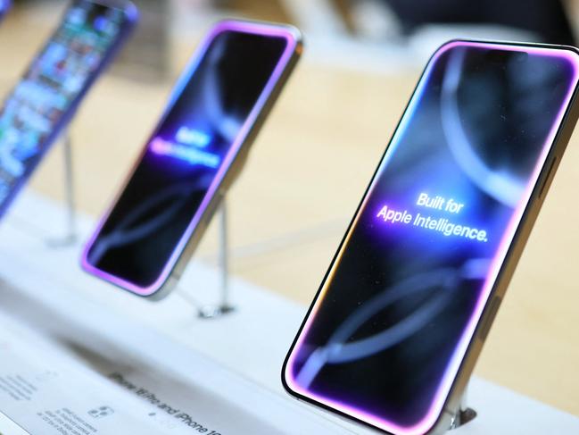 NEW YORK, NEW YORK - APRIL 04: Apple iPhone 16 are seen on display at an Apple store on April 04, 2025 in New York, New York. U.S. President Donald Trump declared a U.S. economic emergency and announced sweeping tariffs of at least 10% and with rates even higher for 60 countries or that have a high trade deficit with the U.S. The tariffs will affect electronics, automobiles, clothing and shoes, wines and spirits, and swiss watches. In retaliation, China announced that they will impose 34% tariffs on the U.S.   Michael M. Santiago/Getty Images/AFP (Photo by Michael M. Santiago / GETTY IMAGES NORTH AMERICA / Getty Images via AFP)