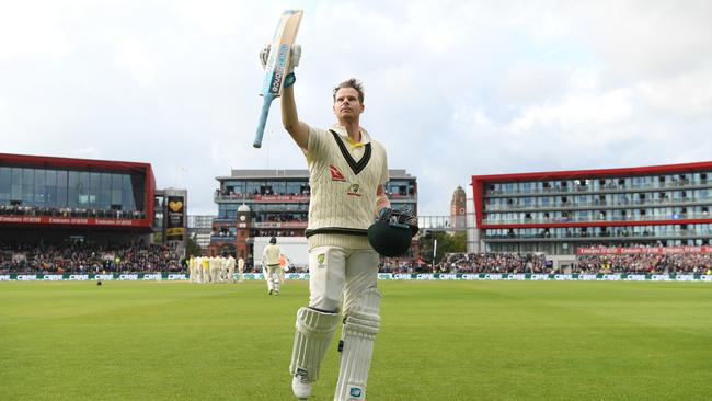 MANCHESTER, ENGLAND - SEPTEMBER 05: Australia batsman Steve Smith acknowledges the applause whilst leaving the field after being dismissed for 211 runs during day two of the 4th Ashes Test Match between England and Australia at Old Trafford on September 05, 2019 in Manchester, England. (Photo by Stu Forster/Getty Images)