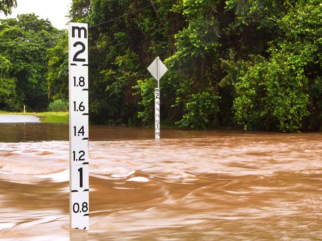 Authorities are warning of moderate flooding to occur in the Clarence Valley region.