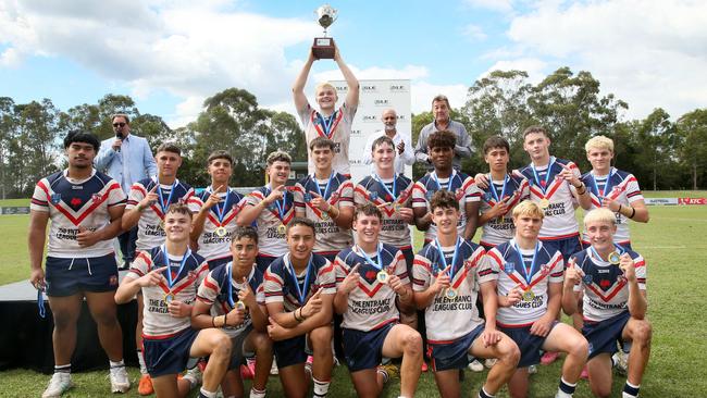 The team celebrating its 20-12 victory. Picture: Sue Graham