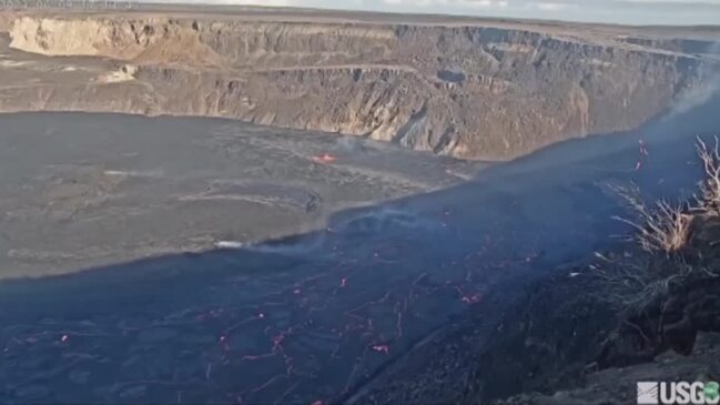 Kilauea volcano erupts on Hawaii