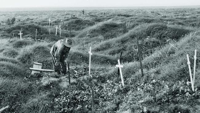 Australian graves near Pozieres, 1916. Picture: Australian War Memorial