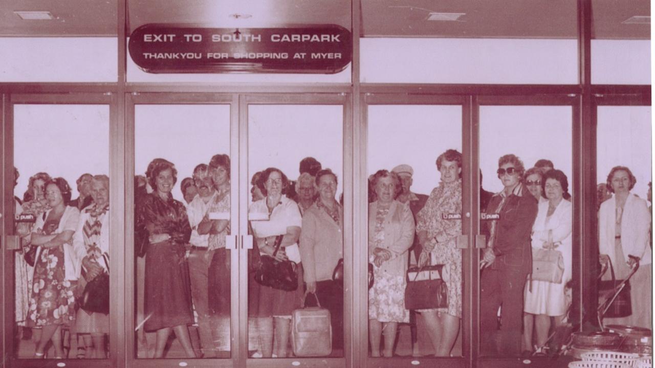 Shoppers wait to enter Colonnades on the day it opened in 1979.