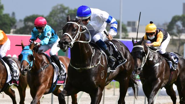 Hugh Bowman unleashes Shaquero in the Magic Millions 2YO Classic. Picture: Trackside Photography