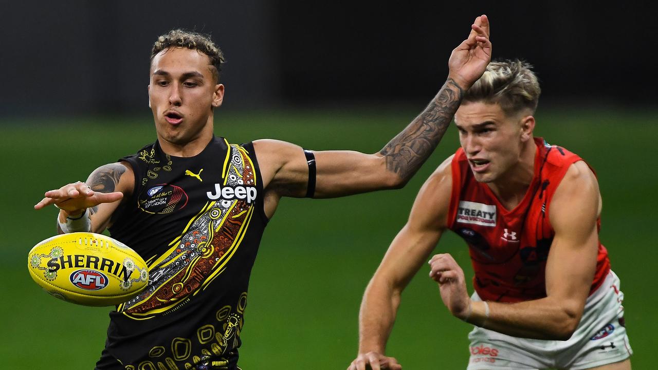 Shai Bolton of the Tigers in action against Essendon.