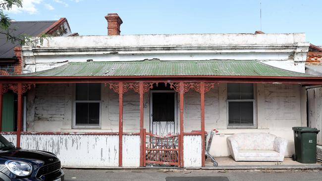 16 Oakley St in the city has its rent capped at $100. Picture: Calum Robertson