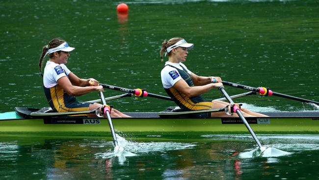 Maddie Edmunds, right, in action.                   Photo courtesy of Rowing Australia