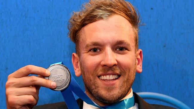 Dylan Alcott with his Newcombe Medal in 2016. Picture: Getty