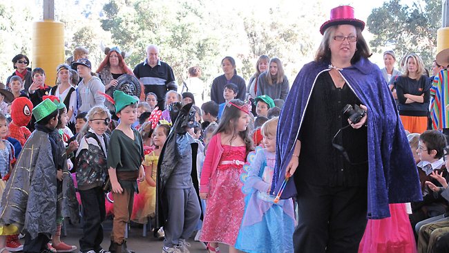 Much-loved teacher Linda Treuer remembered at Mt Annan Public School ...