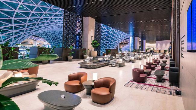 In the lounge, I died and went to on-demand dining heaven...