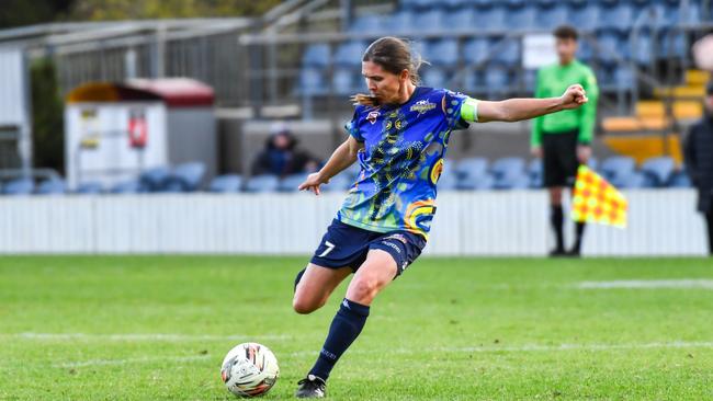 Lana Harch in action for the SWQ Thunder. Picture: Annette Andrews