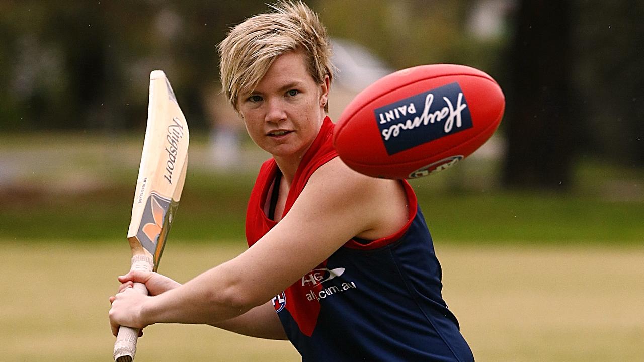 Former Australian Cricketer Jess Cameron Makes Play For National Women