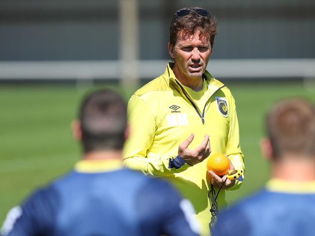 GOSFORD, AUSTRALIA - OCTOBER 23:  Mike Mulvey coach of the Mariners during a Central Coast Mariners A-League training session at Pluim Park on October 23, 2018 in Gosford, Australia.  (Photo by Tony Feder/Getty Images)