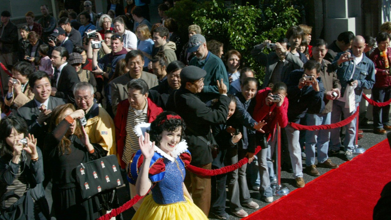 Snow White remake courts controversy after pictures reveal