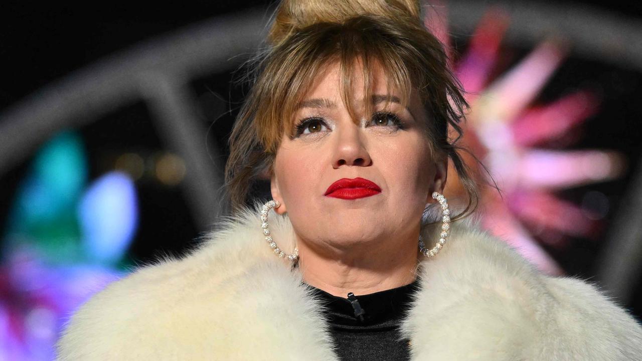 Kelly Clarkson’s career dealt major blow