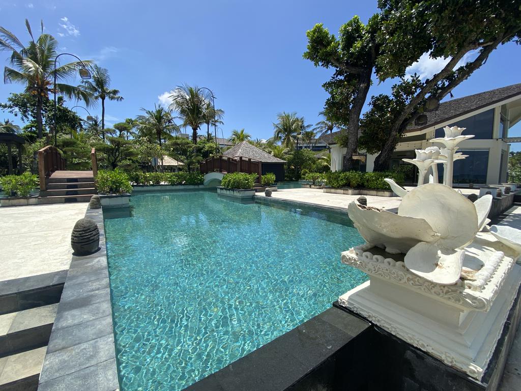 Another empty hotel pool. Picture: Natalie Wolfe/news.com.au