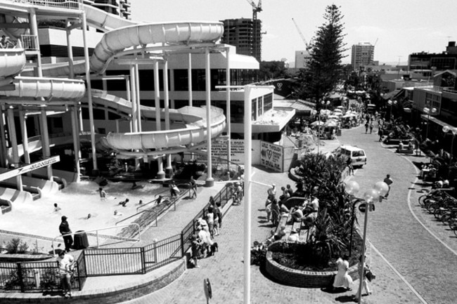 Grundy's Entertainment Centre and Cavill Ave Mall, Surfers Paradise, 1980s