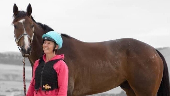 Kerrie VanTijn, with her racehorse In The Fast Lane, had a passion for racing.