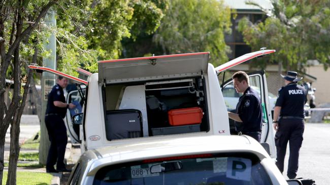 Police attend Homicide in Ronald St Wynnum, on Wednesday January 6th 2021 – Photo Steve Pohlner