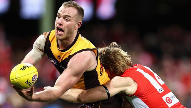 Tom Mitchell will be looking to rack up the possessions when Hawthorn hosts Sydney in Launceston on Anzac Day.