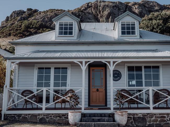 Little Taliska cottage in Stanley which overlooks Sawyer Bay. For a TasWeekend travel story must credit Anna Critchley ONE-TIME USE ONLY contact editor Kirsty Eade for re-use.